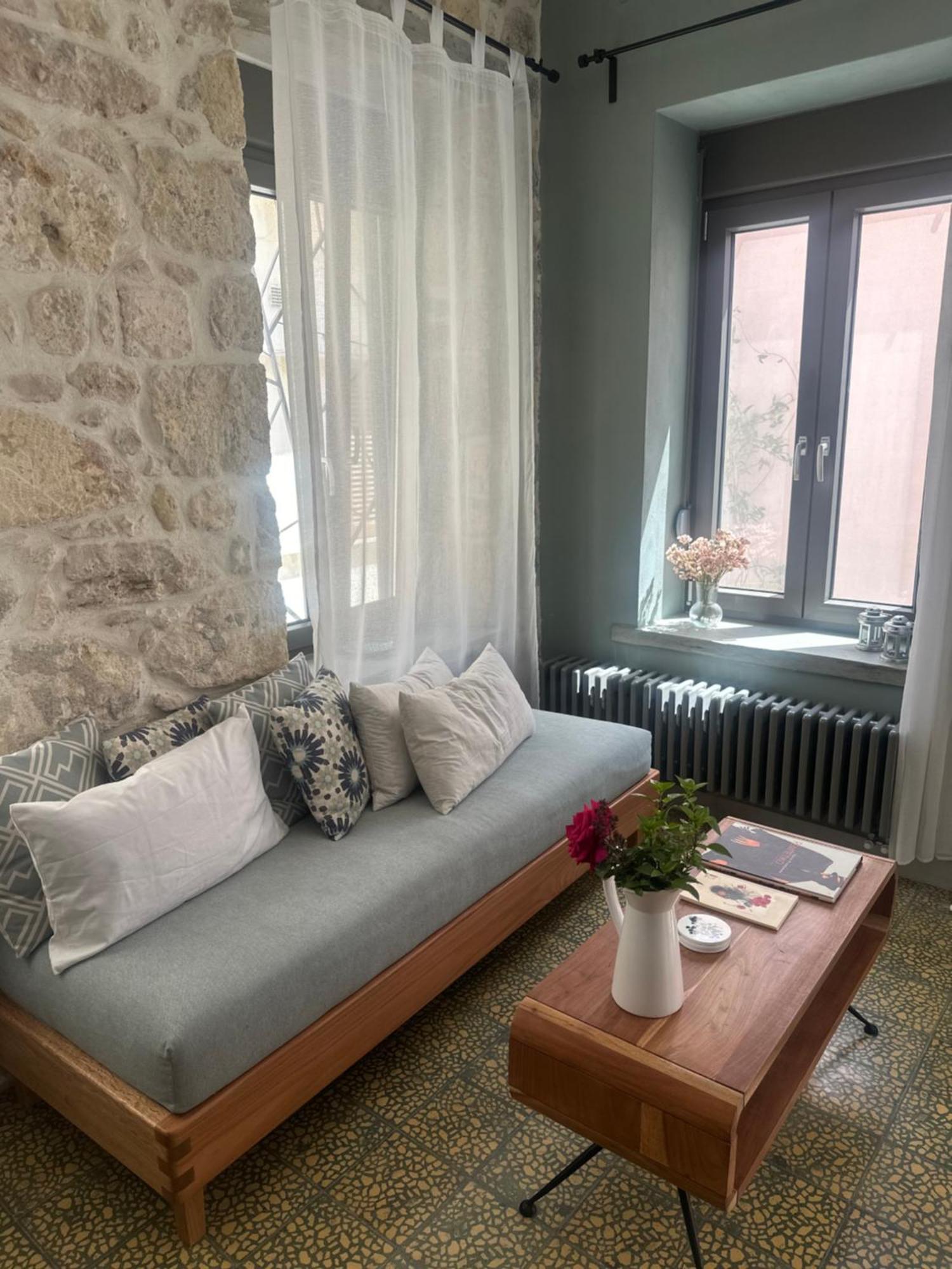 Stone Guest House In The City Iraklion Buitenkant foto